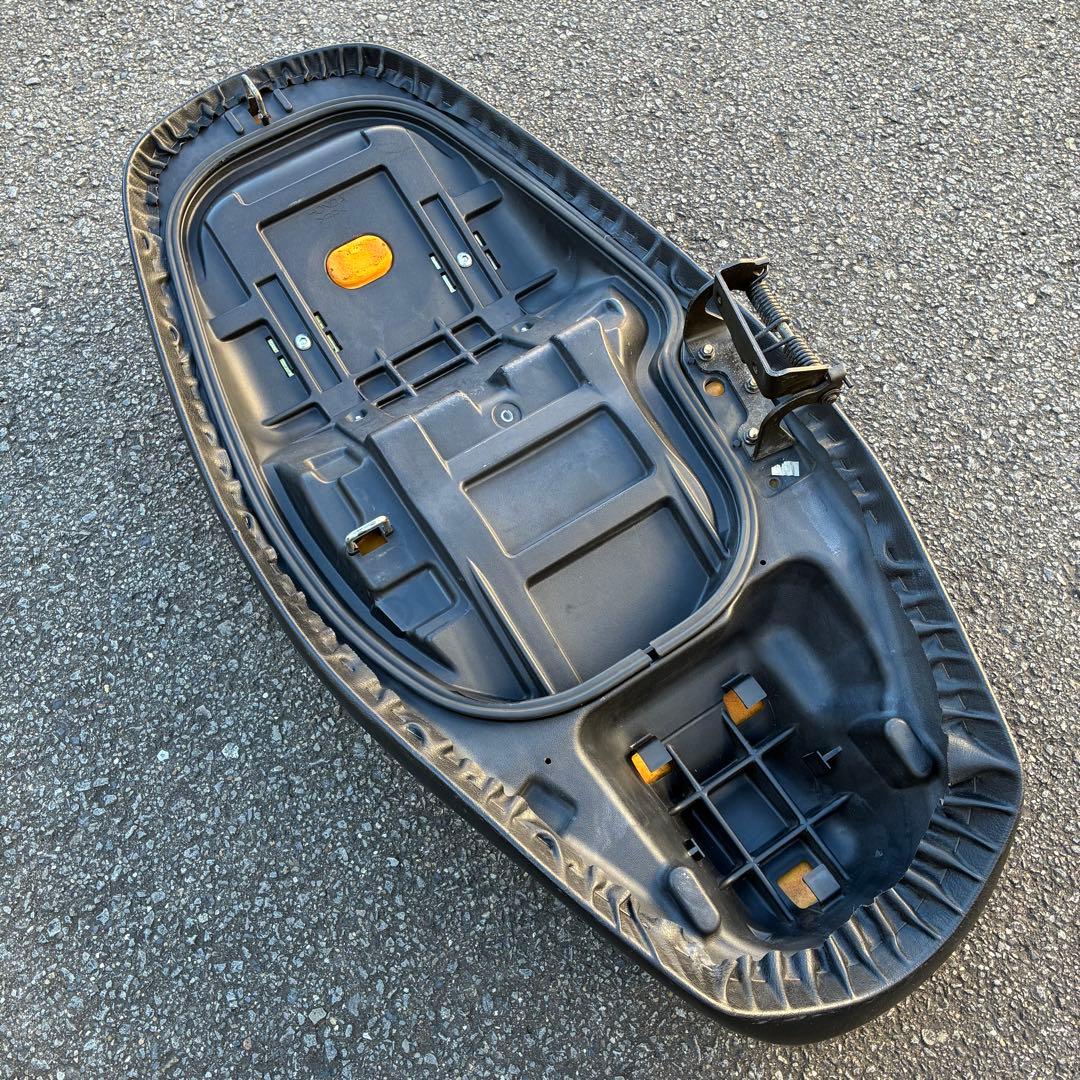 け*る様 HONDAホンダフォルツァMF06 純正シート FORZA250cc - メルカリ