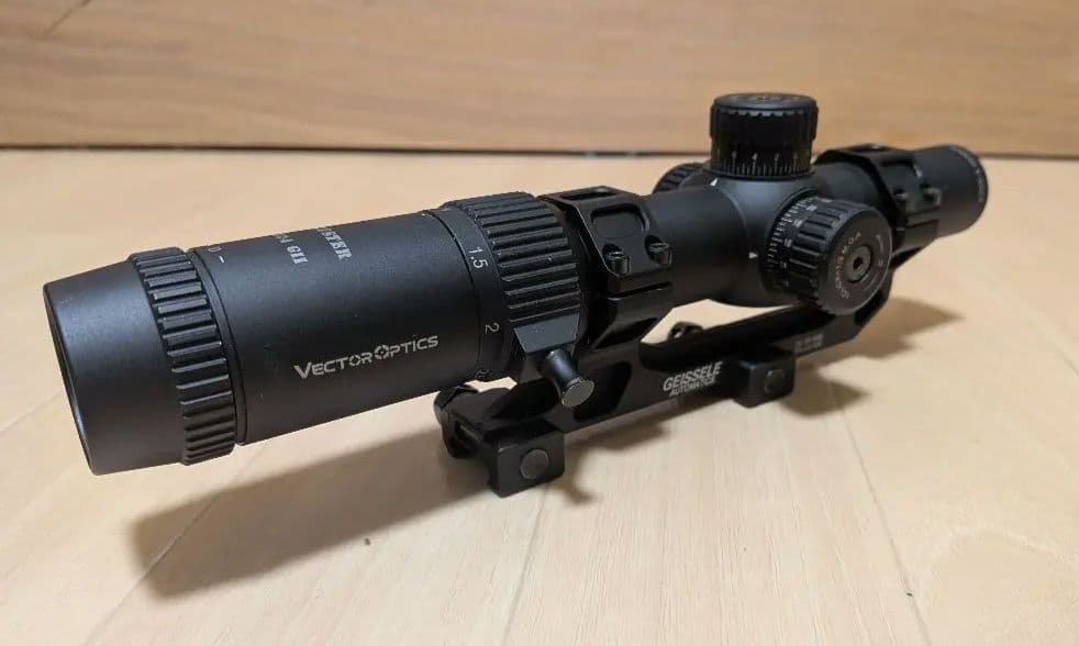 ベクターオプティクス Vector Optics Forester 1-5x24
