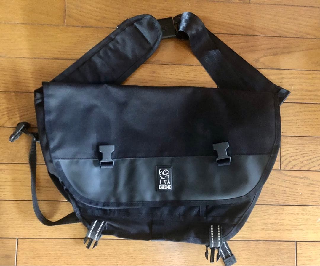 Chrome メッセンジャーバッグ MINI METRO 20.5L 防水