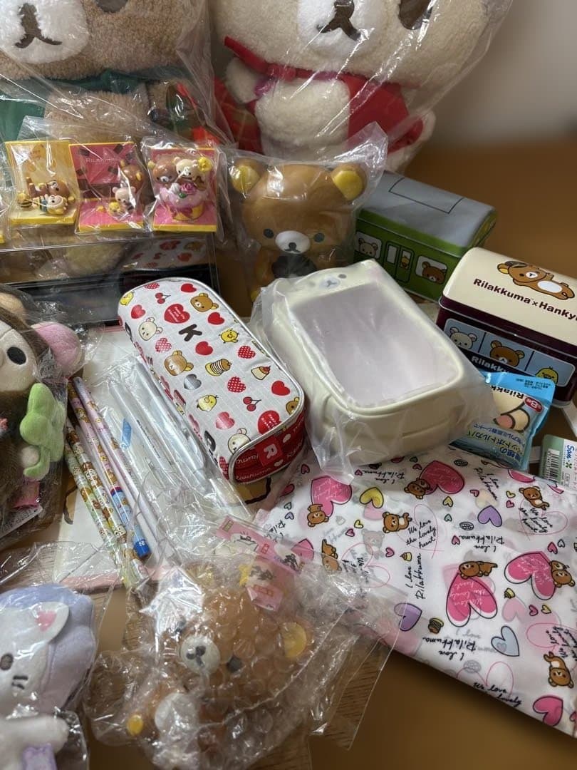 リラックマ まとめて40点　ぬいぐるみ　ペンケース　フィギュア　ボールペンなど