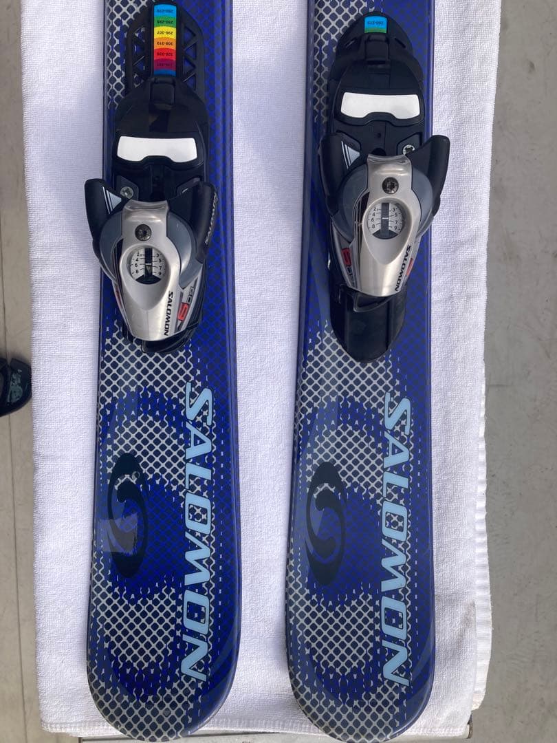 ショートスキー (ファン)ボードと解放ビィンディング のセット SALOMON