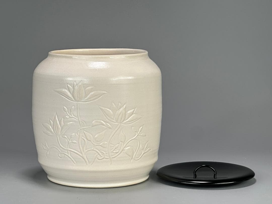 日本美術 茶道具 白磁 蓮花文 水指 在銘 治子