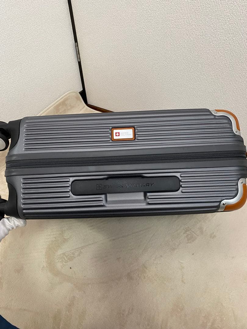 【展示品】SWISS MILITARY 機内持ち込みサイズ　キャリー　38.5L