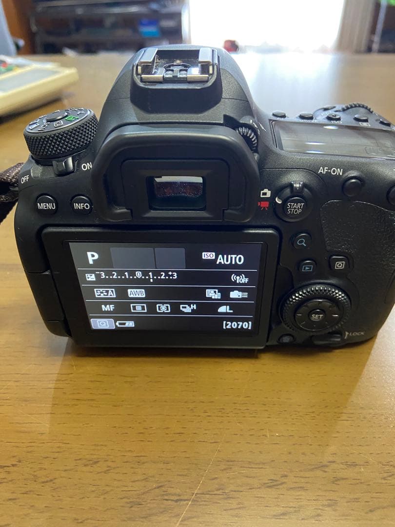 Canon EOS 6D Mark II 本体 お子さまやペット撮影に。おまけ付 - メルカリ