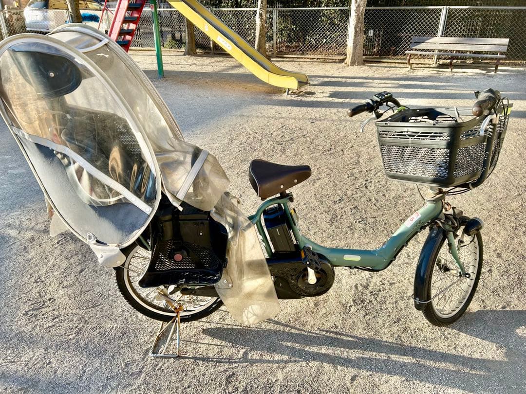 シルバー 電動アシスト自転車 前バスケット付き引き取り出来る方