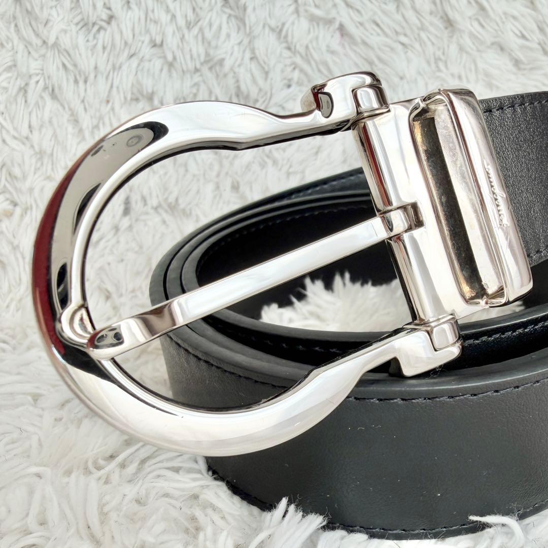 【極美品&レア】フェラガモ デカロゴ ベルト ガンチーニ ビジネス ブラック FERRAGAMO（フェラガモ） リバーシブル ガンチーニ ベルト メンズ