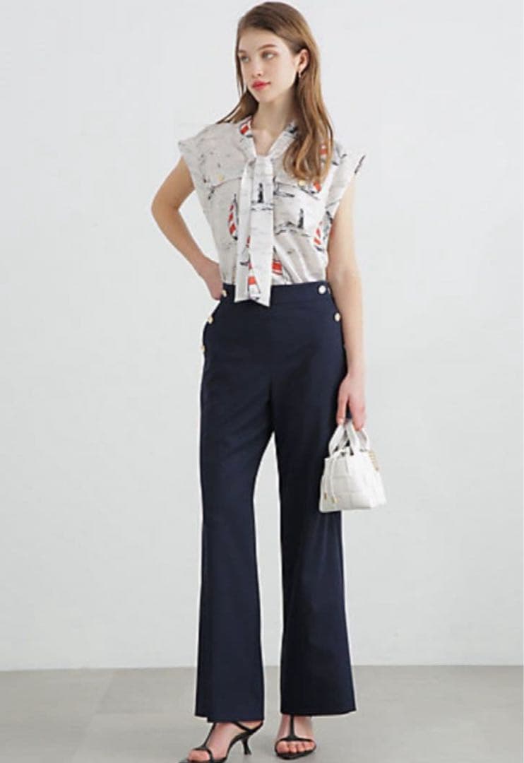 アポロ様 ピンキーアンドダイアン◇メタルバータックブラウス ネイビー