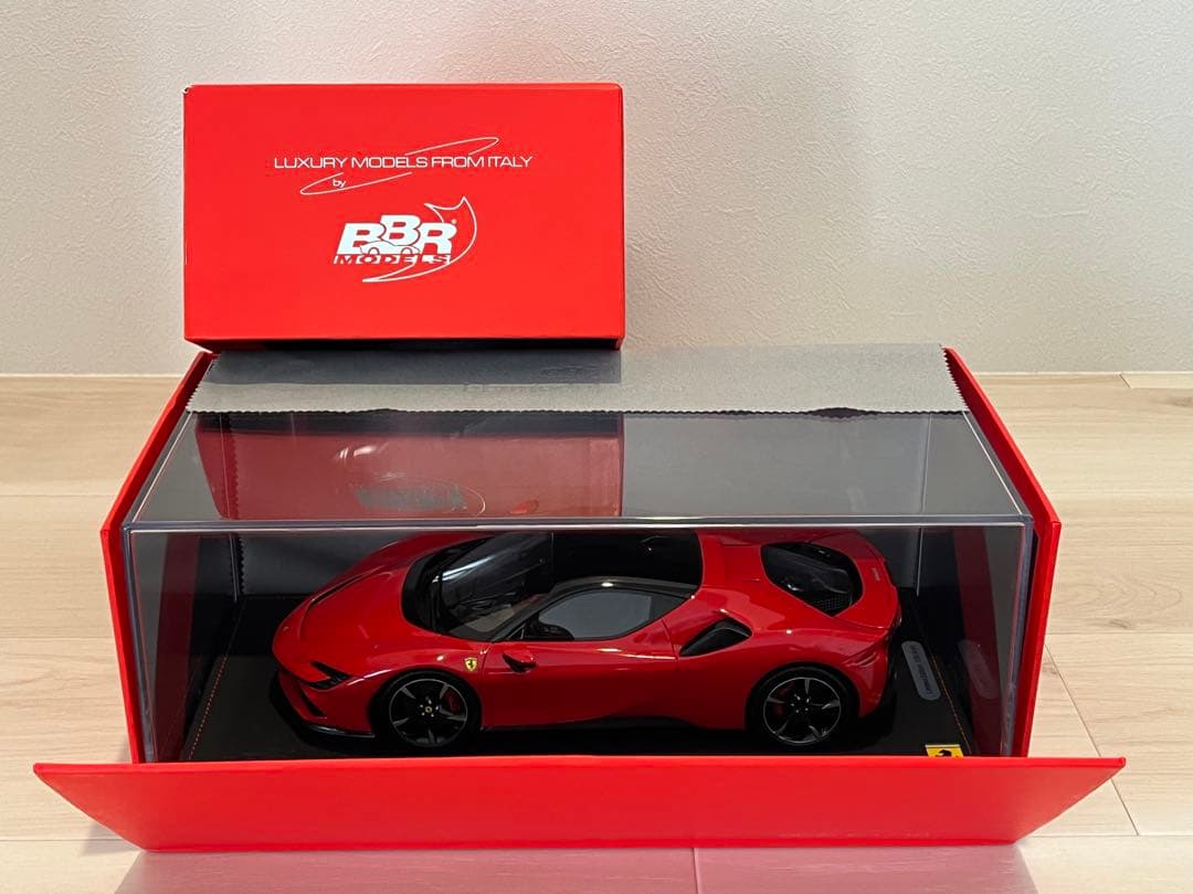 BBR 1/18 ポルシェSF90 Stradale 105/449台限定モデル