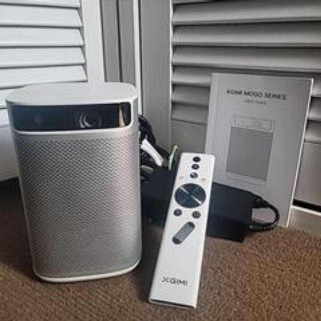 モバイルプロジェクター モバイル プロジェクター 小型 スマホ対応 天井に映し出す 家庭用 HDMI