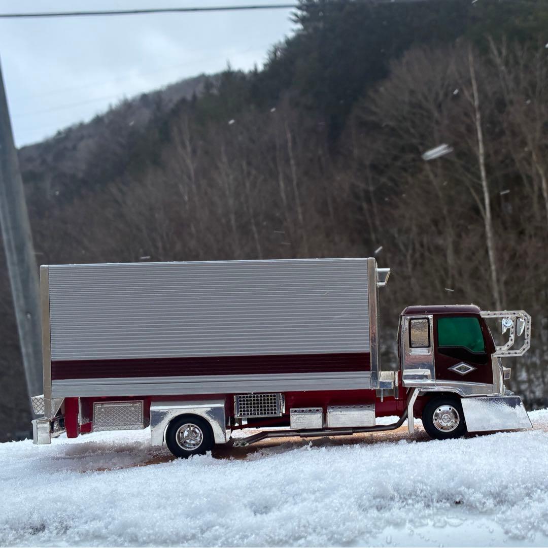 Kazuさん専用デコトラプラモデル いすゞフォワード320 アートトラック