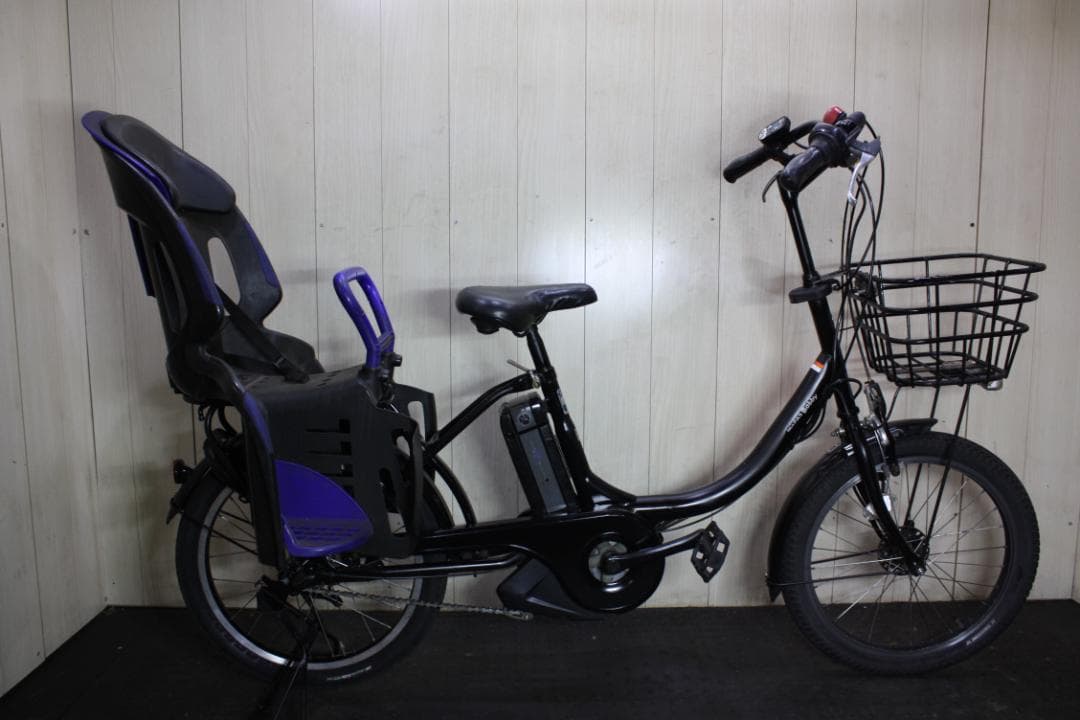 3246548様の専用ページ 白い GALLERIA、デビュー。 ホワイトケースモデルと、内部まで白い