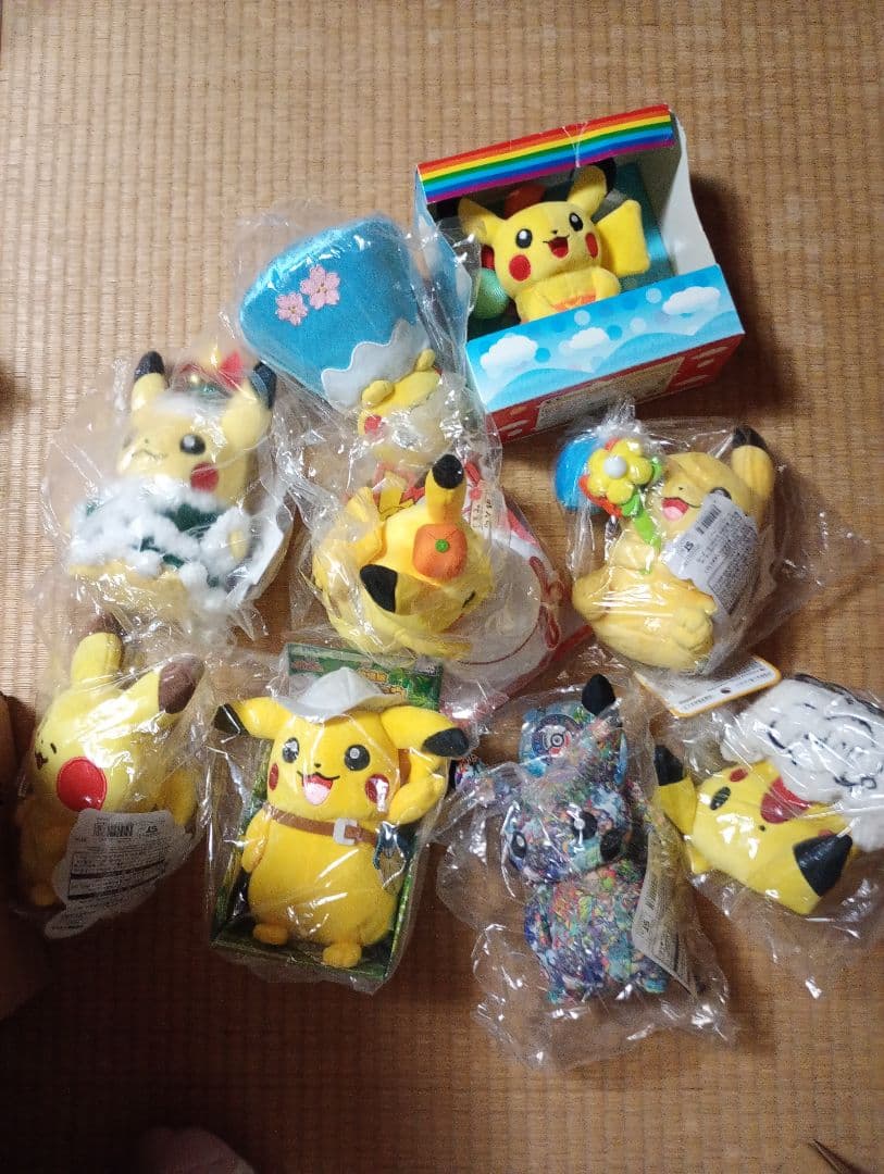 ピカチュウ ぬいぐるみ 9つセット ポケモンセンター限定 ピカチュウ