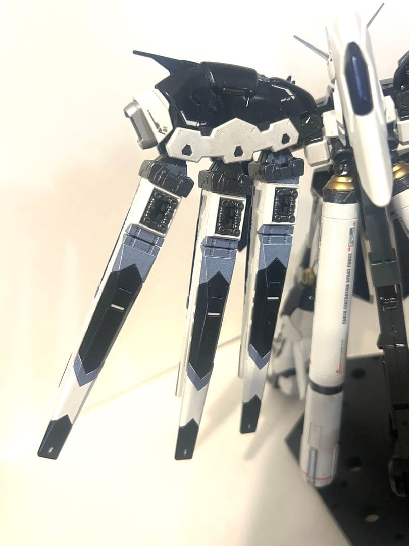 RGハイニューガンダム完成品 全塗装