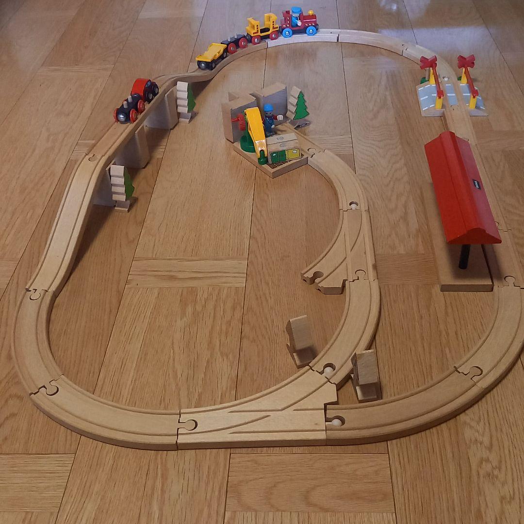 BRIO ブリオ　木製レール　列車　木のオモチャ　人気　セット　知育玩具　要説明