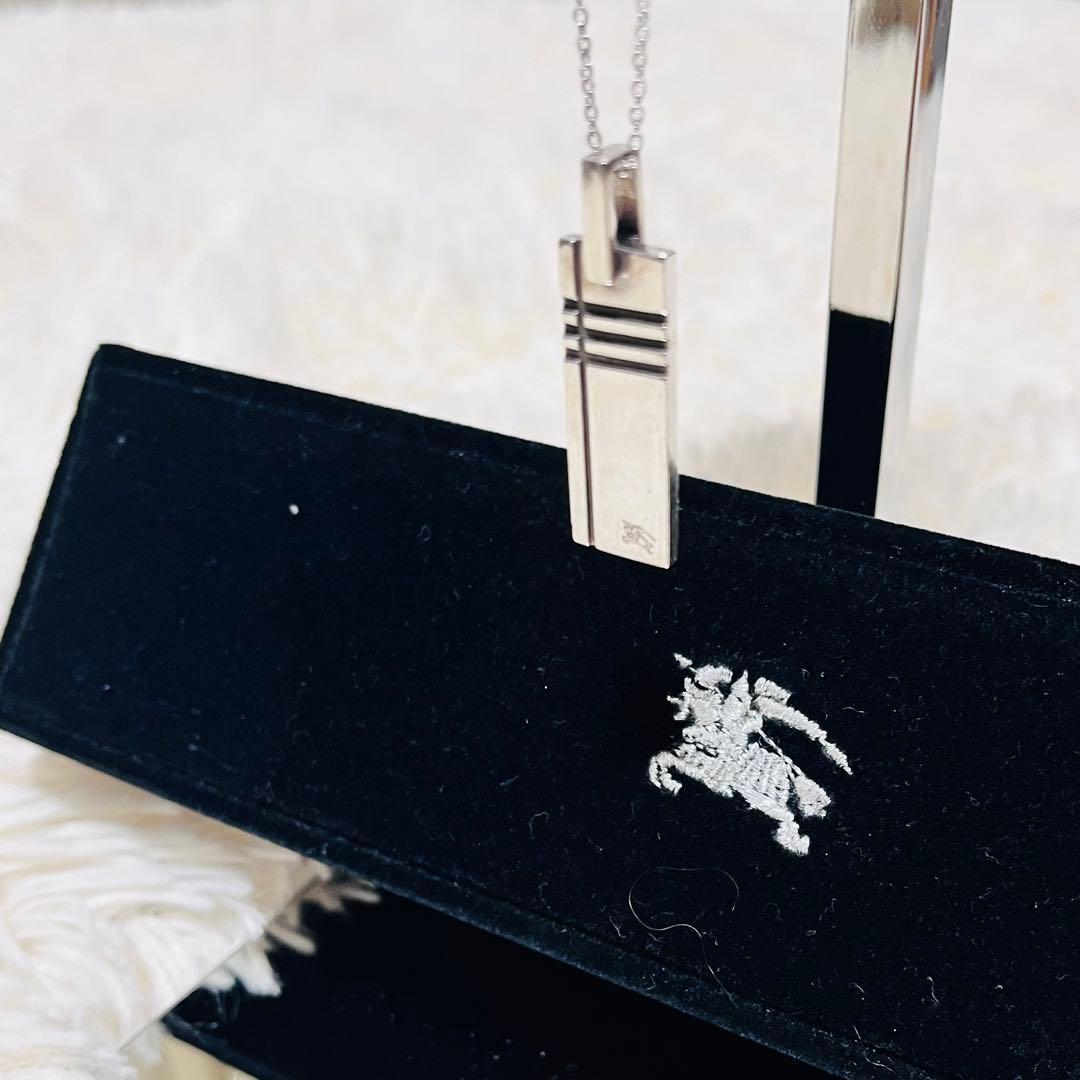 美品✨ バーバリーブラックレーベル シルバーネックレス ノバチェック