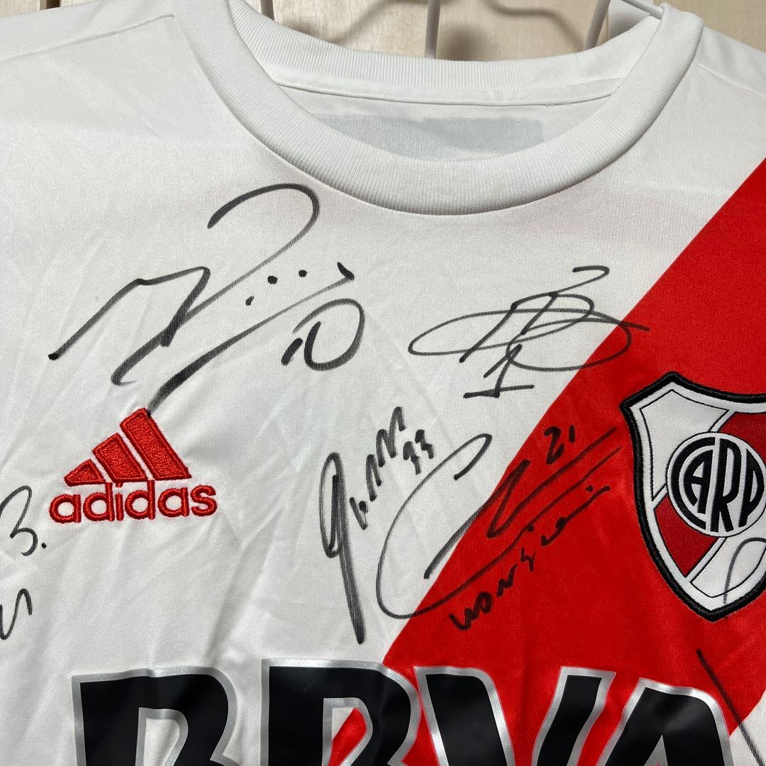 週末値下】リーベル・プレート14選手直筆サイン入りユニフォーム