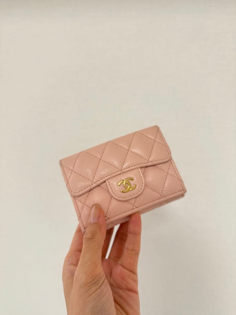 Chanel ミニ財布 ピンク キルティング - メルカリ