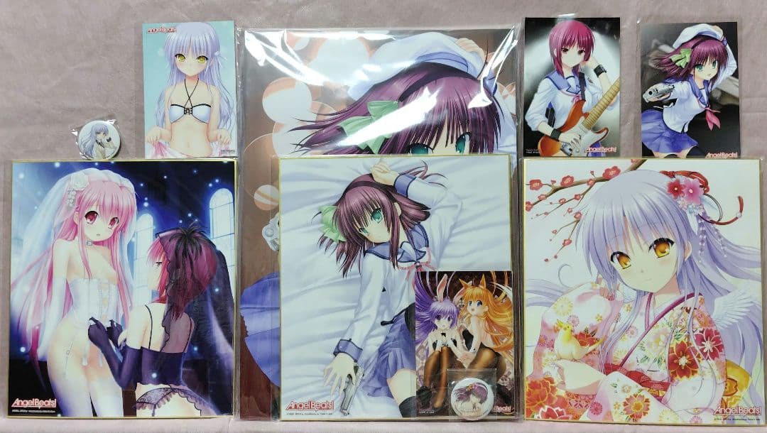 エンジェルビーツセット　イラストボード 色紙 ポストカード 缶バッチ