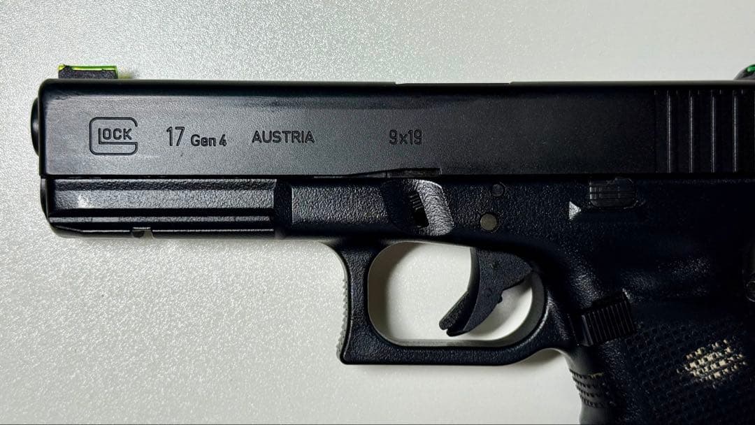 【東京マルイ】GLOCK 17 Gen 4 9x19 ハンドガン マガジン3本付