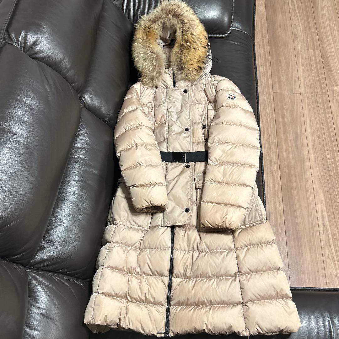 最終お値下げ モンクレールMONCLER ベージュ ロングダウンジャケット
