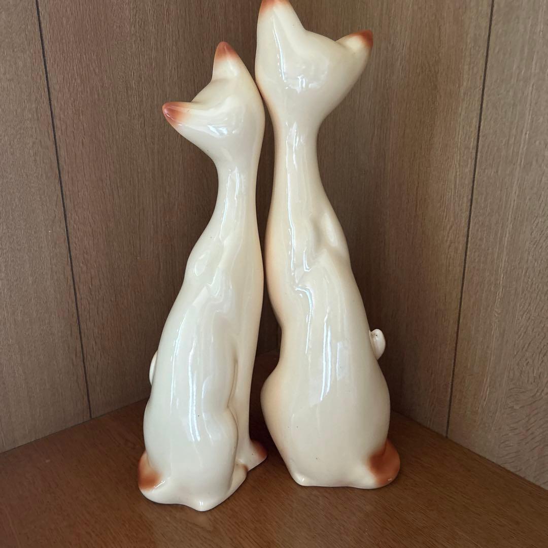 昭和レトロ 猫の陶器置物 2点セット 1体難あり - メルカリ