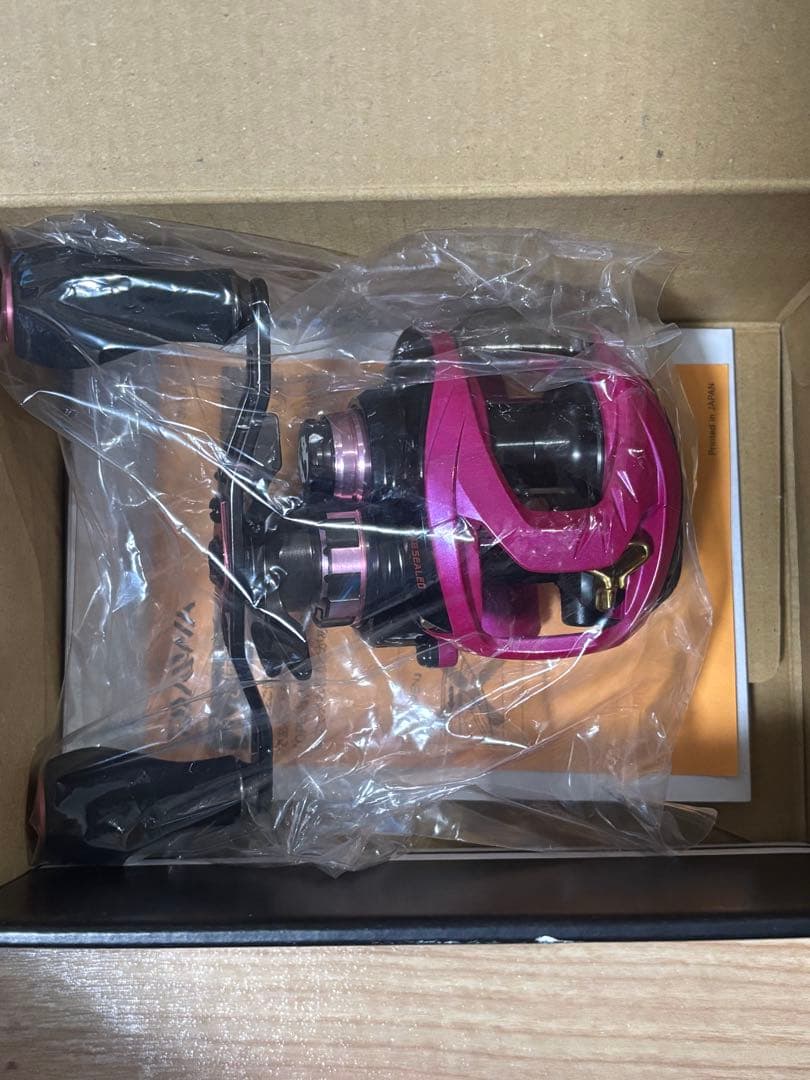 新品、未使用！　ダイワ 紅牙 TW ハイパーカスタム 8.6R ルアー　釣り