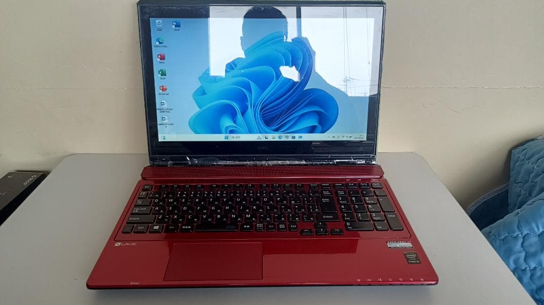 ノートパソコンNEC Core i5 SSDメモリ8G Blu-rayタッチ機能