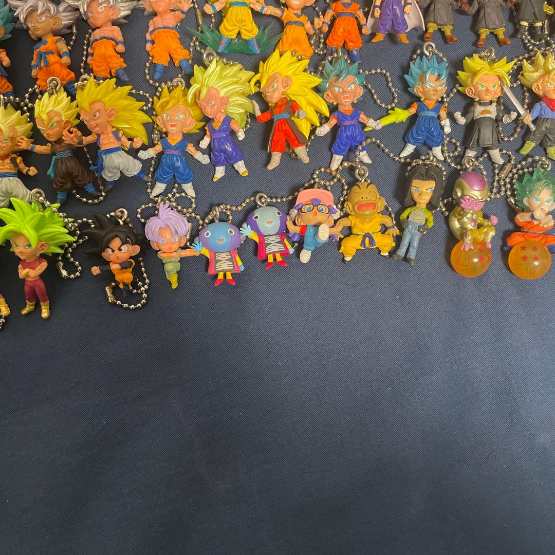 ドラゴンボールキーホルダーガチャガチャUDM77個まとめ売り - メルカリ