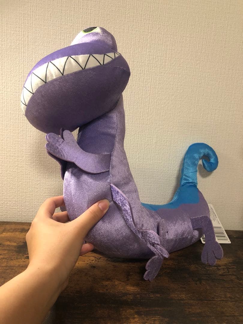 ディズニー】モンスターズインク ランドール ぬいぐるみ - メルカリ
