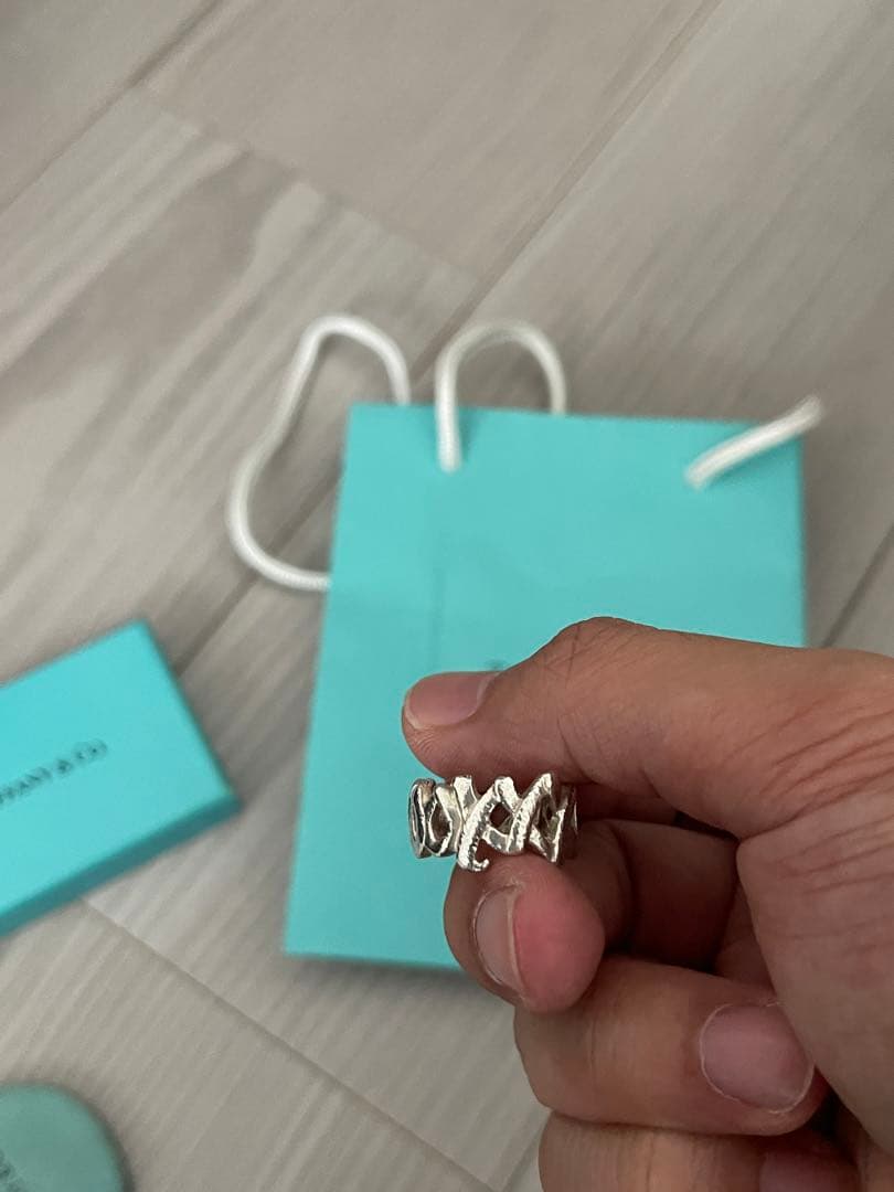 美品✨10号Tiffany & Co. ティファニーXOキスシルバー リング TIFFANY&Co. ラブ&キス リング 約10号 シルバー 925 - メルカリ