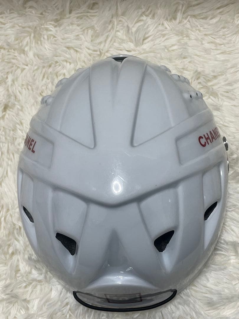 希少 CHANEL シャネル ヘルメット IDENTIFICATION 白 - メルカリ