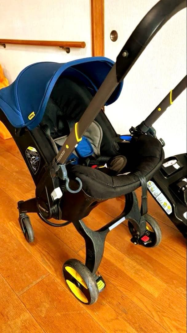 Doonaネイビー(ロイヤルブルー)ベビーカー 取り外し可能シートISOFIX