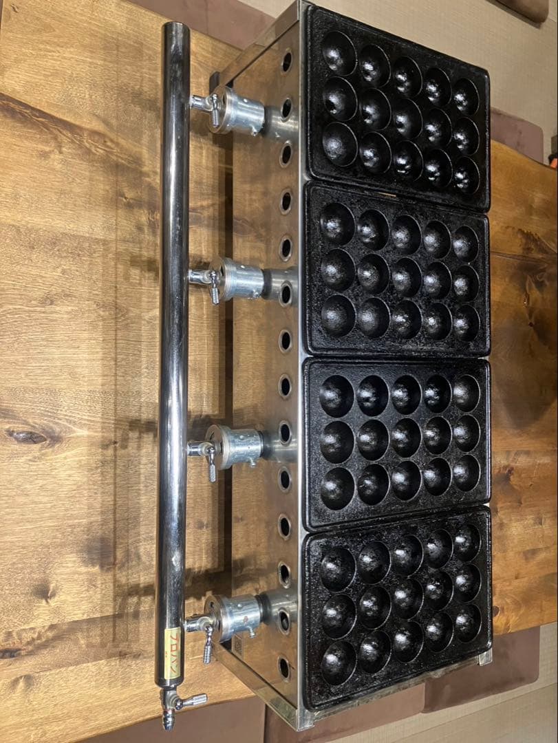 ②【良品】 IKK 業務用 たこ焼き器 154S プロパン 15穴×4連 鉄鋳物