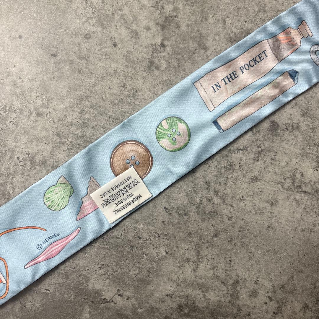 エルメス　ツイリー　《イン・ザ・ポケット》　スカーフ　ブラック×ブルー×ピンク