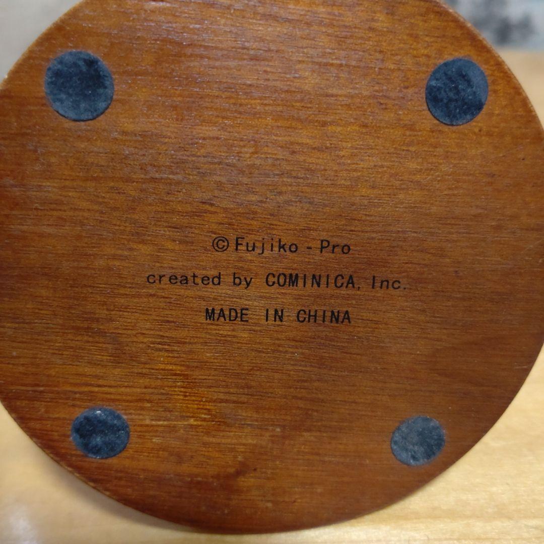 ドラえもん 限定フィギュア 木製台座付き コミニカ