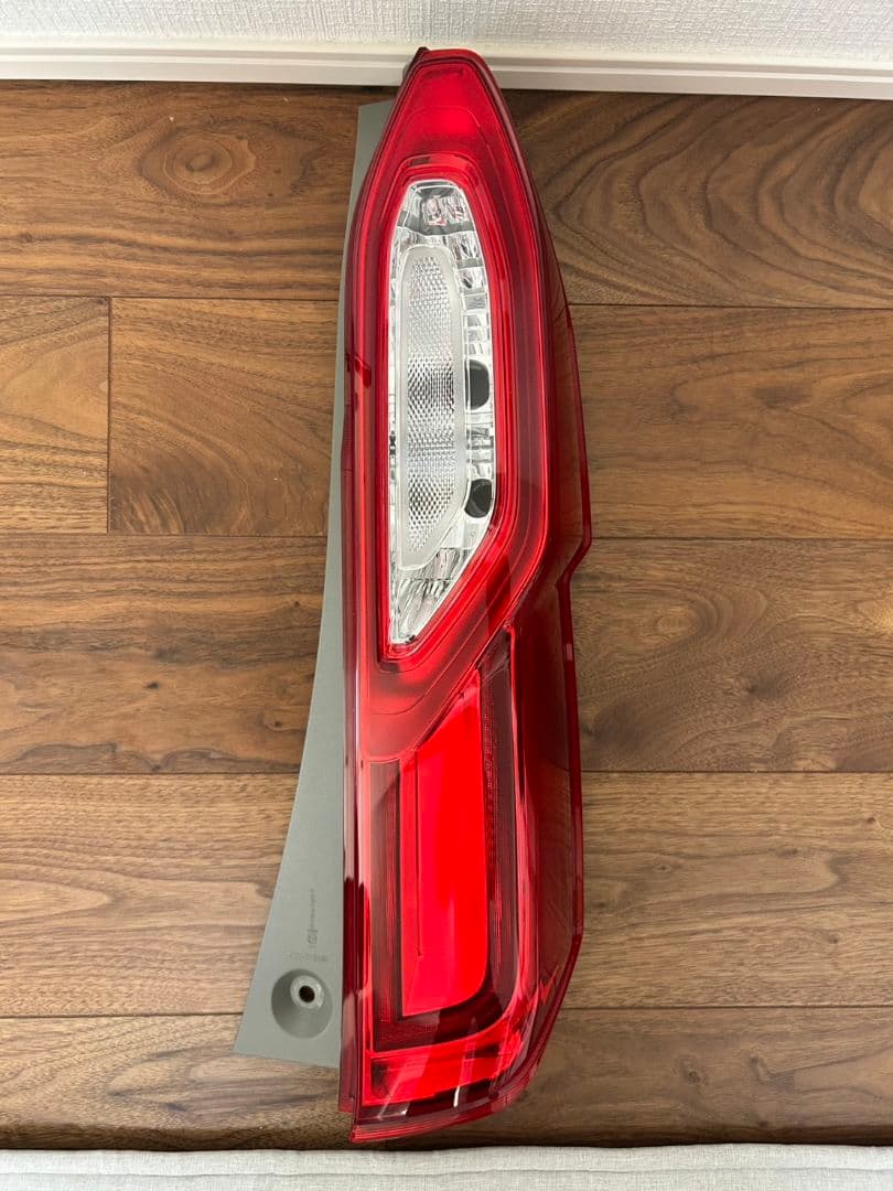 ホンダ NBOX JF3 右テールライトユニット Amazon | [UC PRODUCE]2017-2020/12 前期用 テールランプ4灯化ハーネス