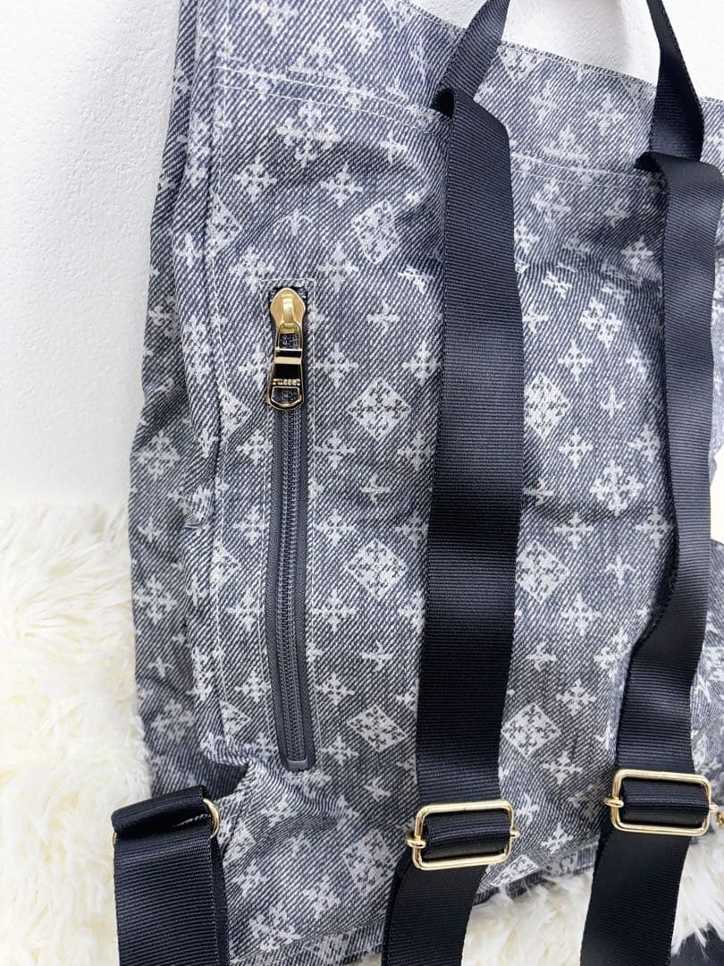 新品タグ有 極美品◇russet 折りたためるデニムプリント リュック