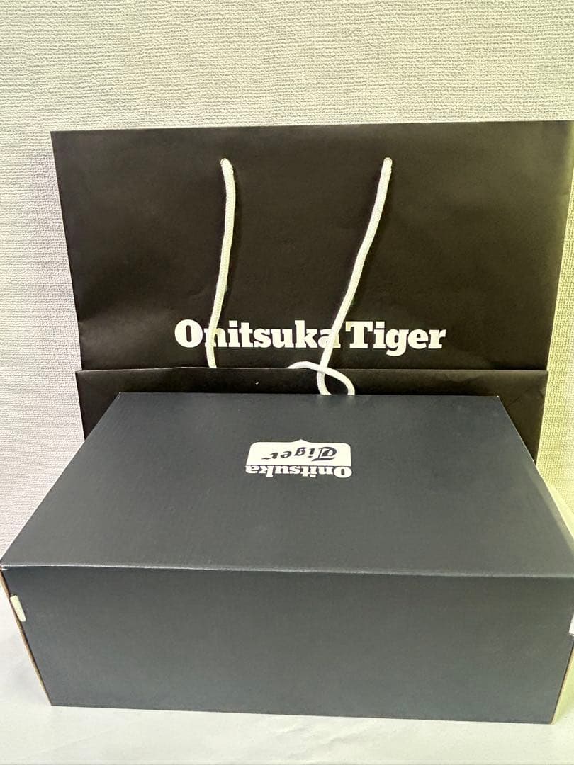【新品未使用 箱袋付 】オニツカタイガー RUNSPARK 27.5cm