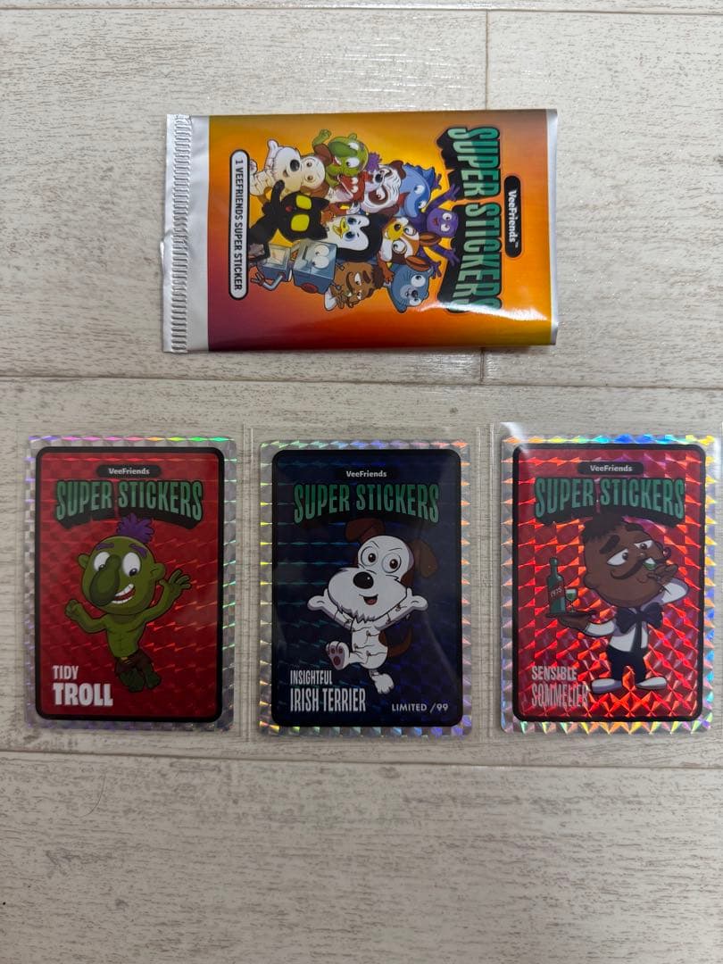 VeeFriendsスーパースティッカー LIMITED 99シリPSAマガジン