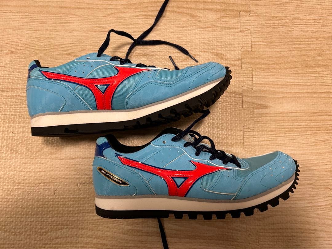 【美品】ミズノ ビルトトレーナー2 23.5cm