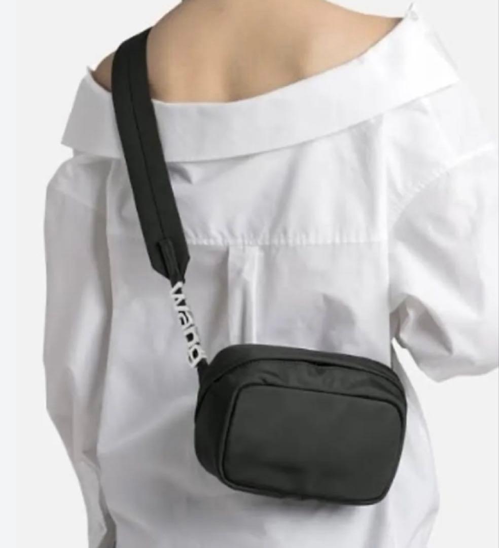 Alexander Wang ロゴバックル ショルダーバッグ　ブラック Alexander Wang Leather Shoulder Bag | Modecraze – MODECRAZE