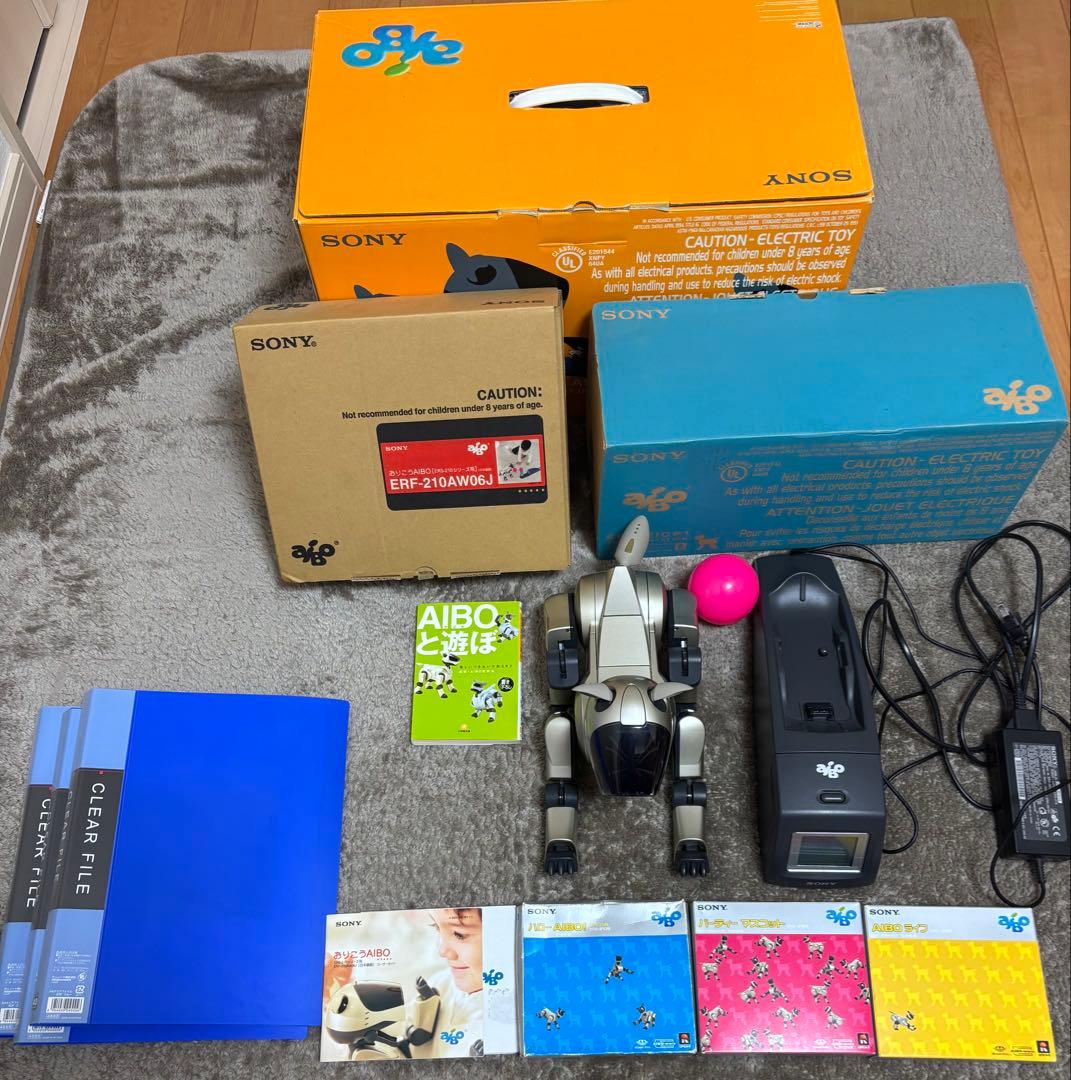 二代目AIBO ERS-210 ゴールド　セット Junk Gold Aibo ERS-210 Sony w/Box w/Memory w/Pink Ball No Tested