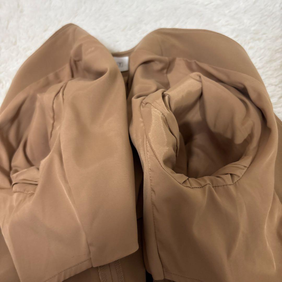 美品 プラステ ノーカラー セットアップXS ベージュ ポリエステル