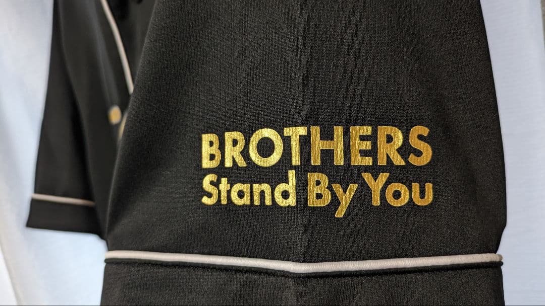 Official髭男dism 10周年記念 ベースボールシャツ ラバーバンド