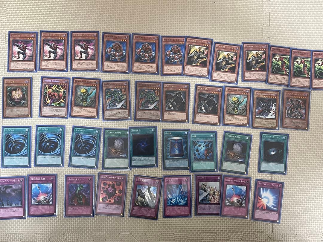 【引退品】遊戯王カード 大量まとめ売り＋デッキ複数