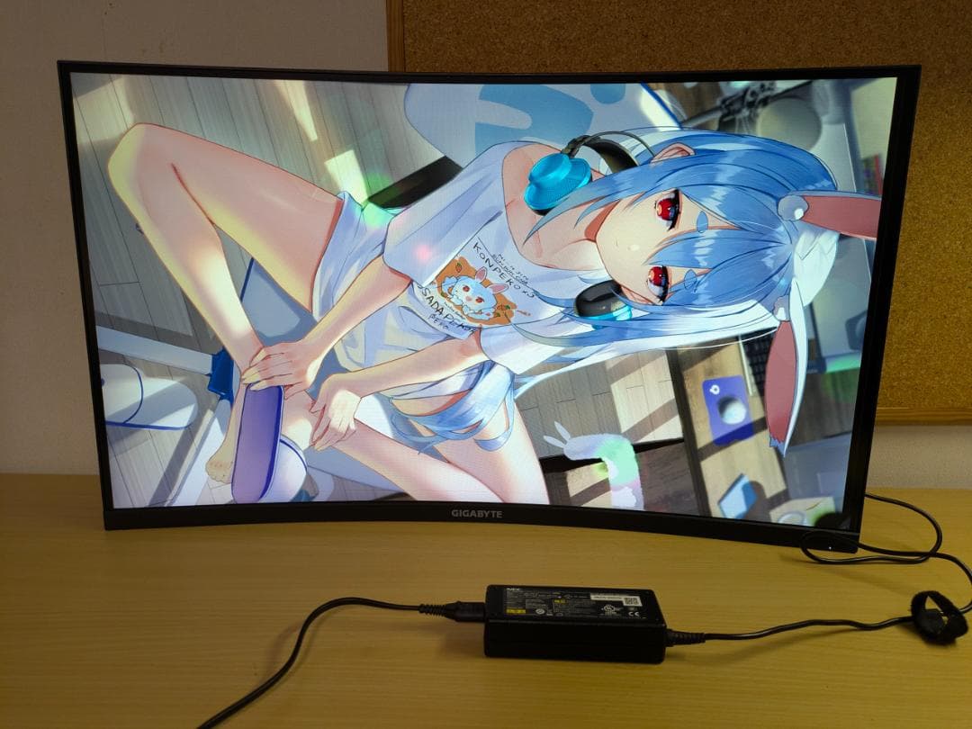 ギガバイト31.5型 WQHD 165Hz 1ms G32QC モニター 曲面 - メルカリ