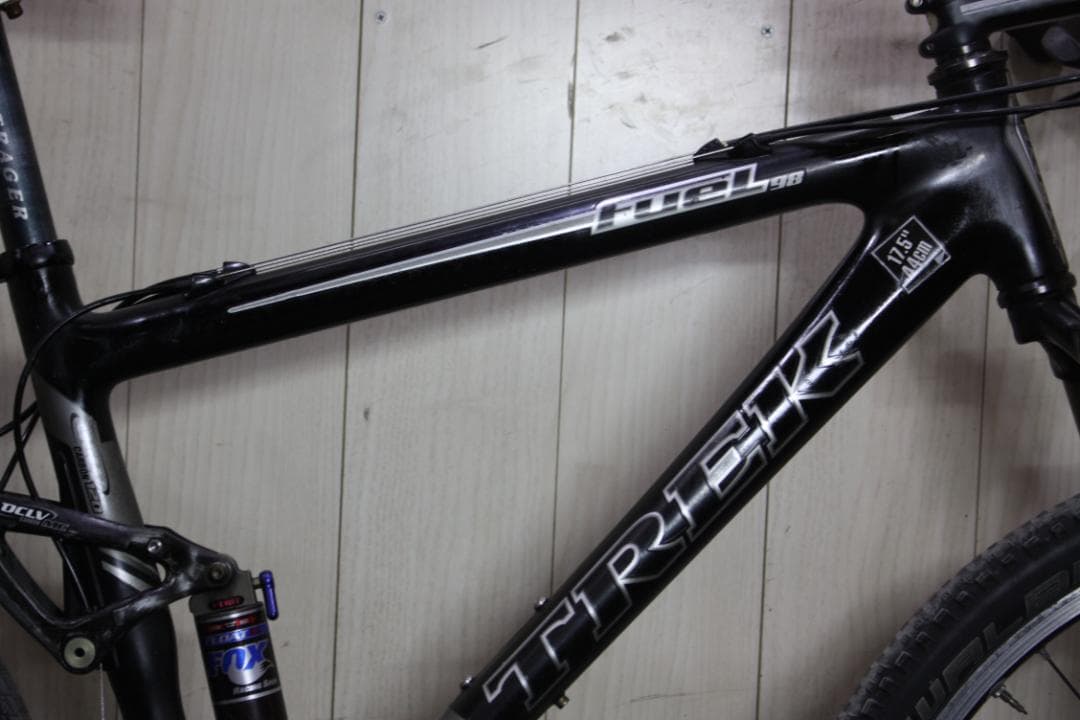 トレックTREK FUEL98 フールカーボン26型27速 440mm MTB - メルカリ