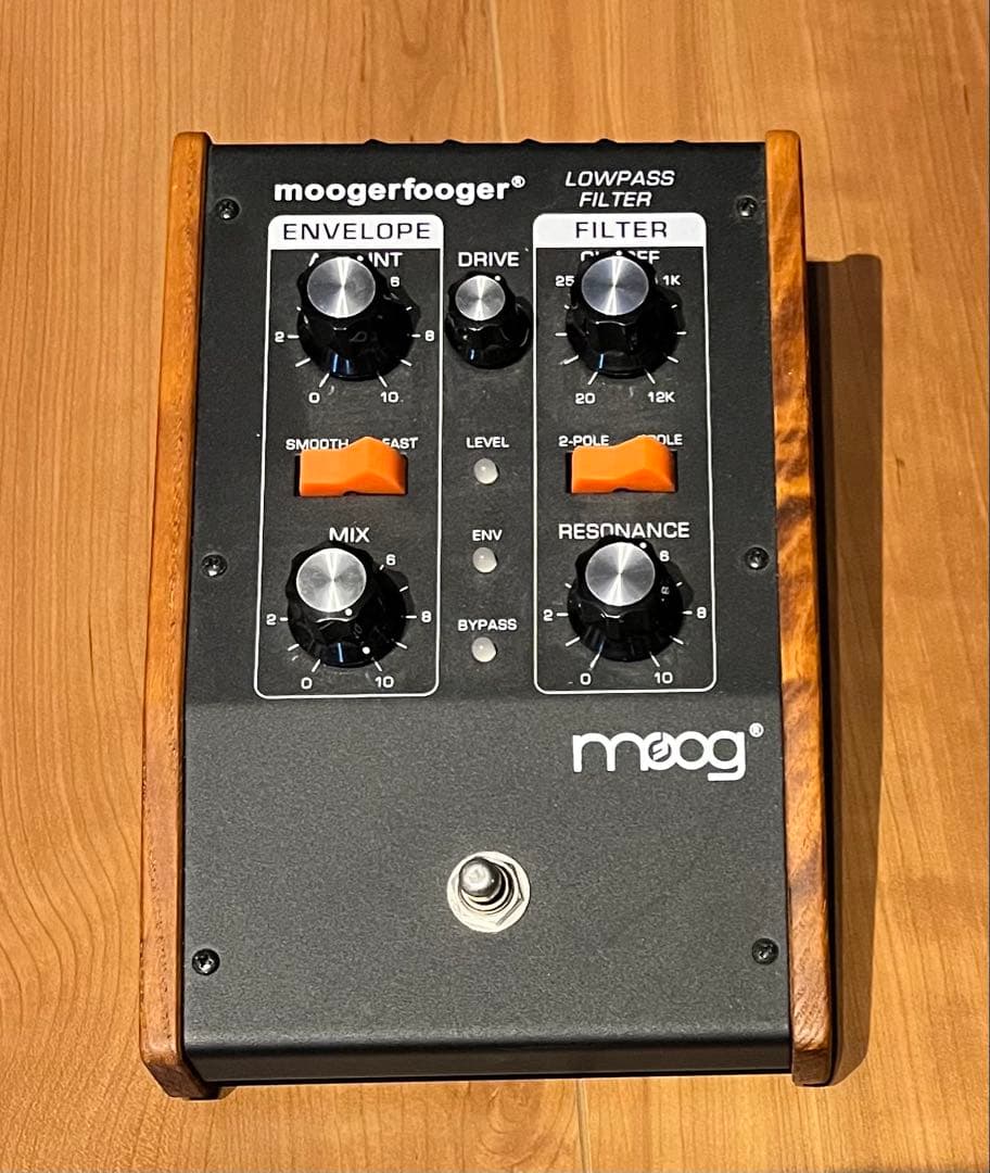 ギター moog fooger MF-101 moogerfooger Moog Moogerfooger | 伝説のモーグエフェクターがプラグインで復活