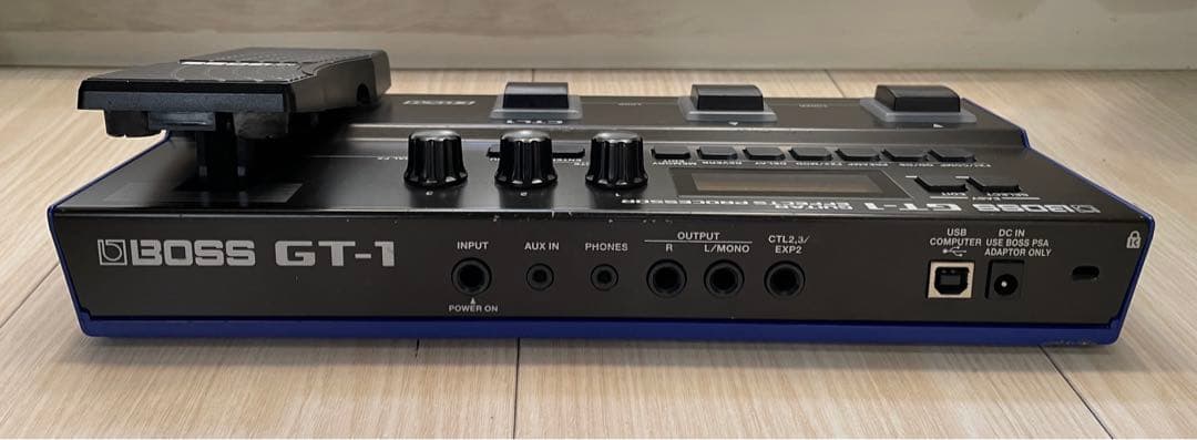 BOSS GT-1 マルチエフェクター 箱・説明書・アダプター付きの通販はau
