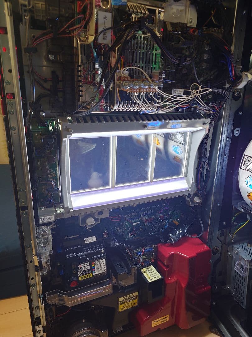 顔文字様向け商品　送料込　実機　 パチスロ ペルソナ5